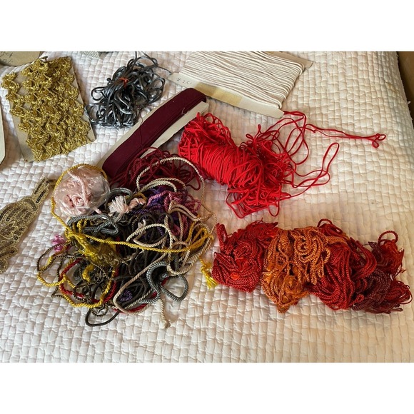 lot of  Assorted vintage 80s/90s sewing supplies Trims, Piping..see photos! - Picture 4 of 14